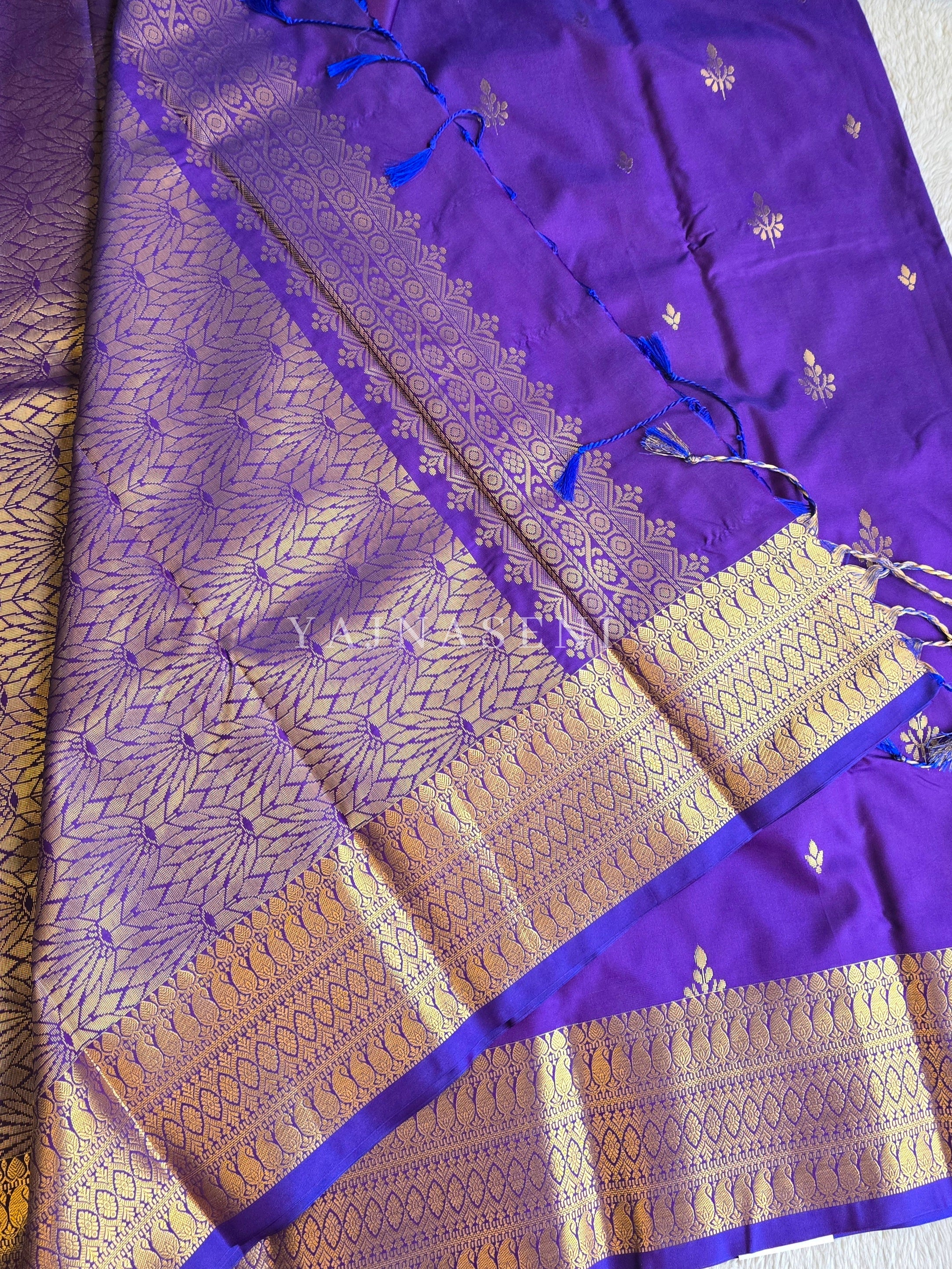 Dainty Motifs x Semi Soft Silk Saree - Violet Blue
