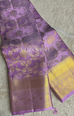 Load image into Gallery viewer, FEATHERED WEAVE - Pure Kanjivaram Silk Saree with Gold Zari
