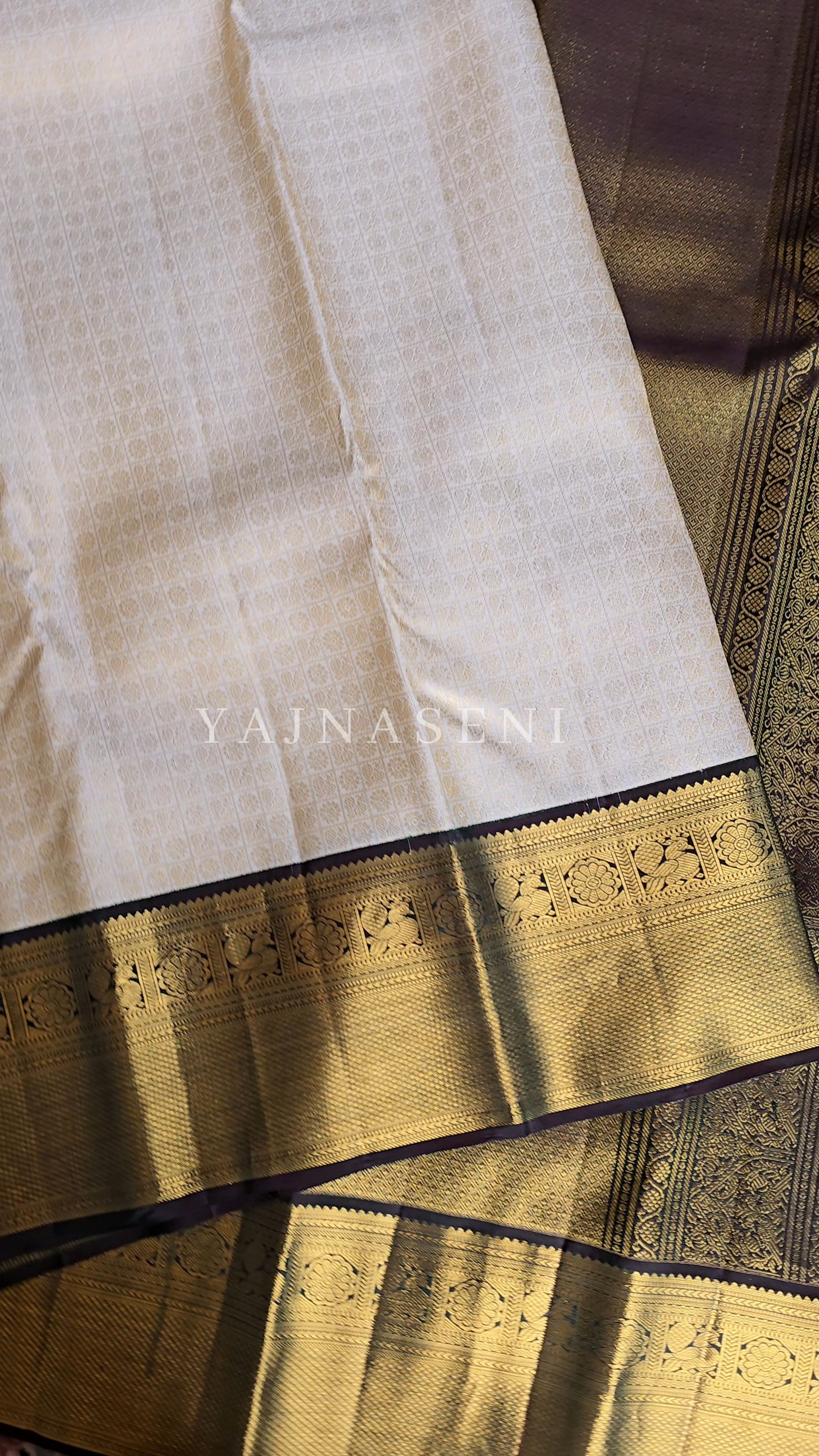 IVORY FOREST - Pure Kanjivaram Silk Saree with Gold Zari