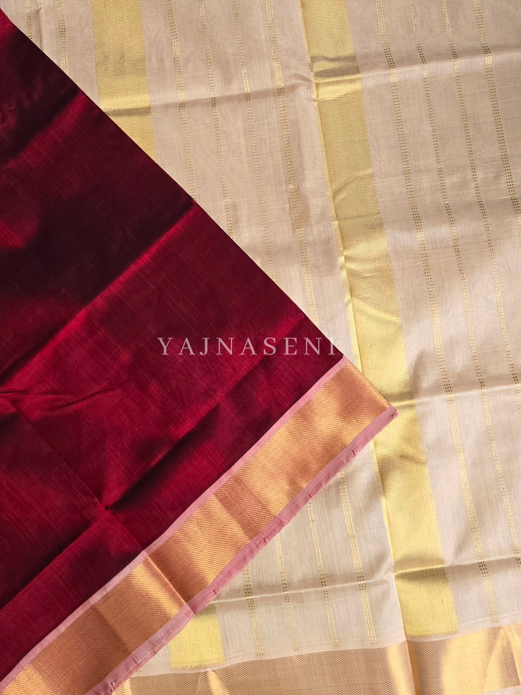 Minimalist x Handloom Kanchipuram Silk Cotton Saree : Deep Red x Beige
