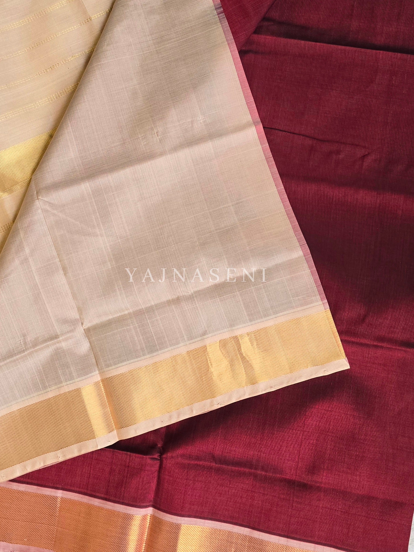 Minimalist x Handloom Kanchipuram Silk Cotton Saree : Deep Red x Beige