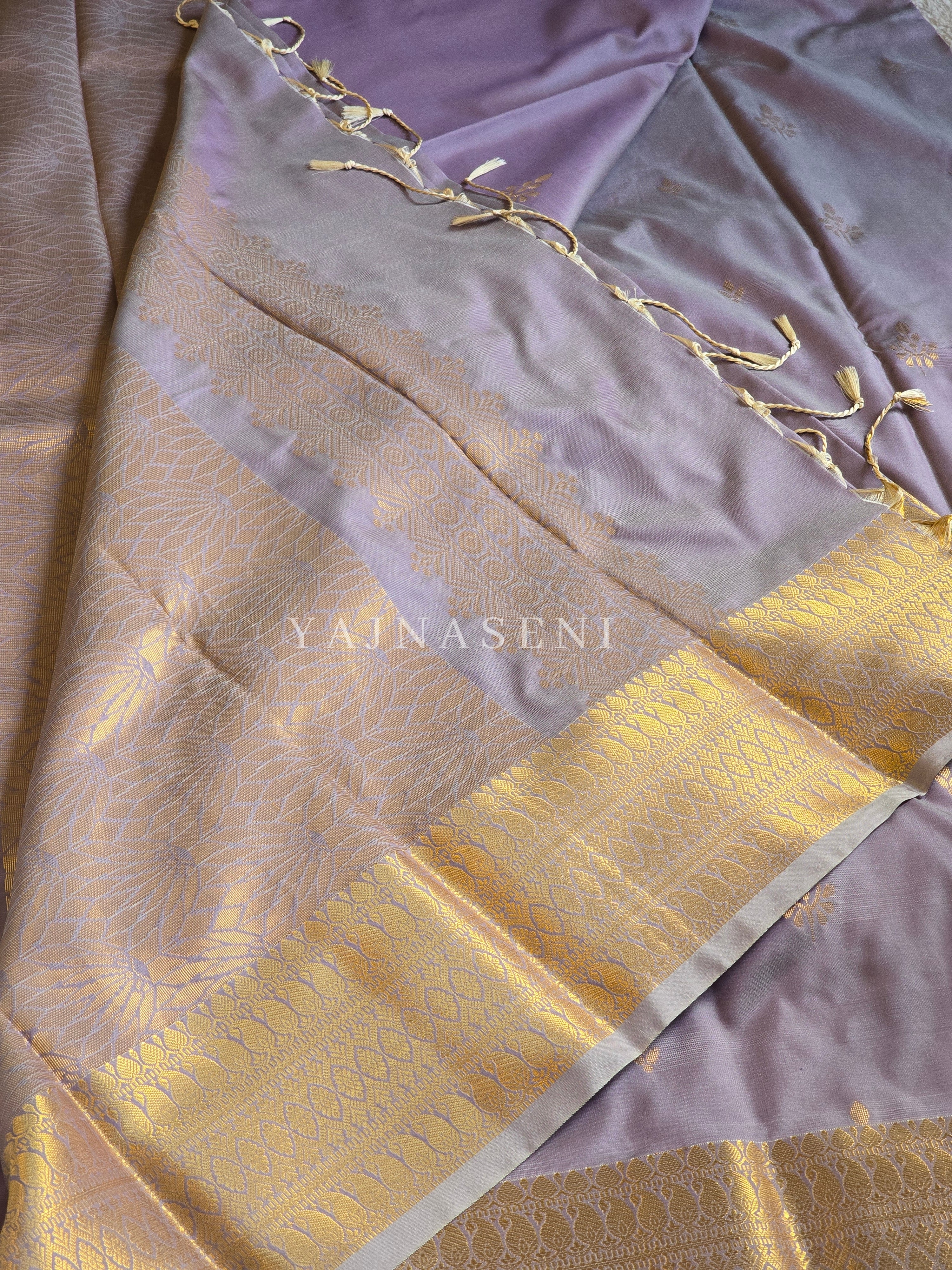 Dainty Motifs x Semi Soft Silk Saree - Lilac Grey