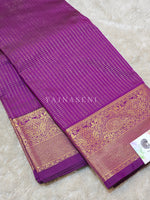 Load image into Gallery viewer, Vaira oosi x Checkered Saree - Purple

