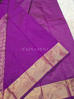 Load image into Gallery viewer, Vaira oosi x Checkered Saree - Purple
