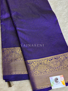 Vaira oosi x Checkered Saree - Royal Blue