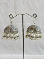 Load image into Gallery viewer, SHYLA -  Hook Jhumkas

