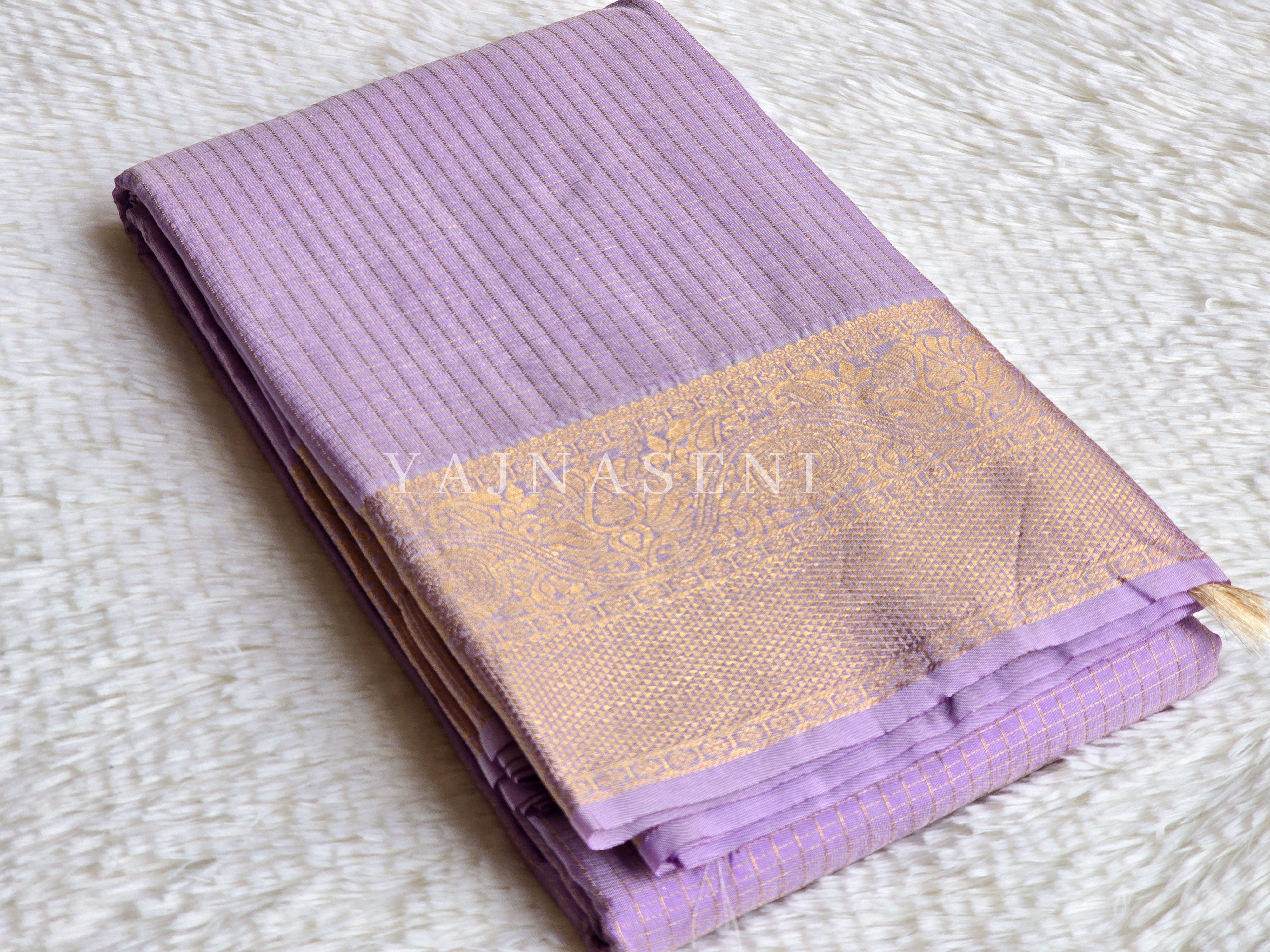 Vaira oosi x Checkered Saree - Lavender
