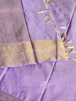 Load image into Gallery viewer, Vaira oosi x Checkered Saree - Lavender
