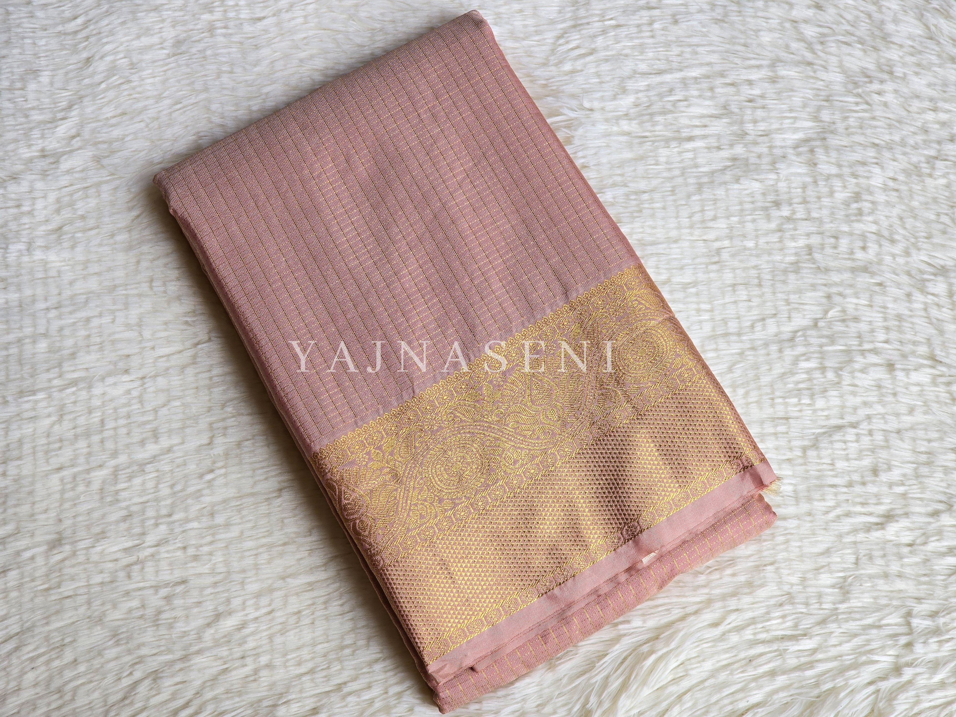 Vaira oosi x Checkered Saree - Blush