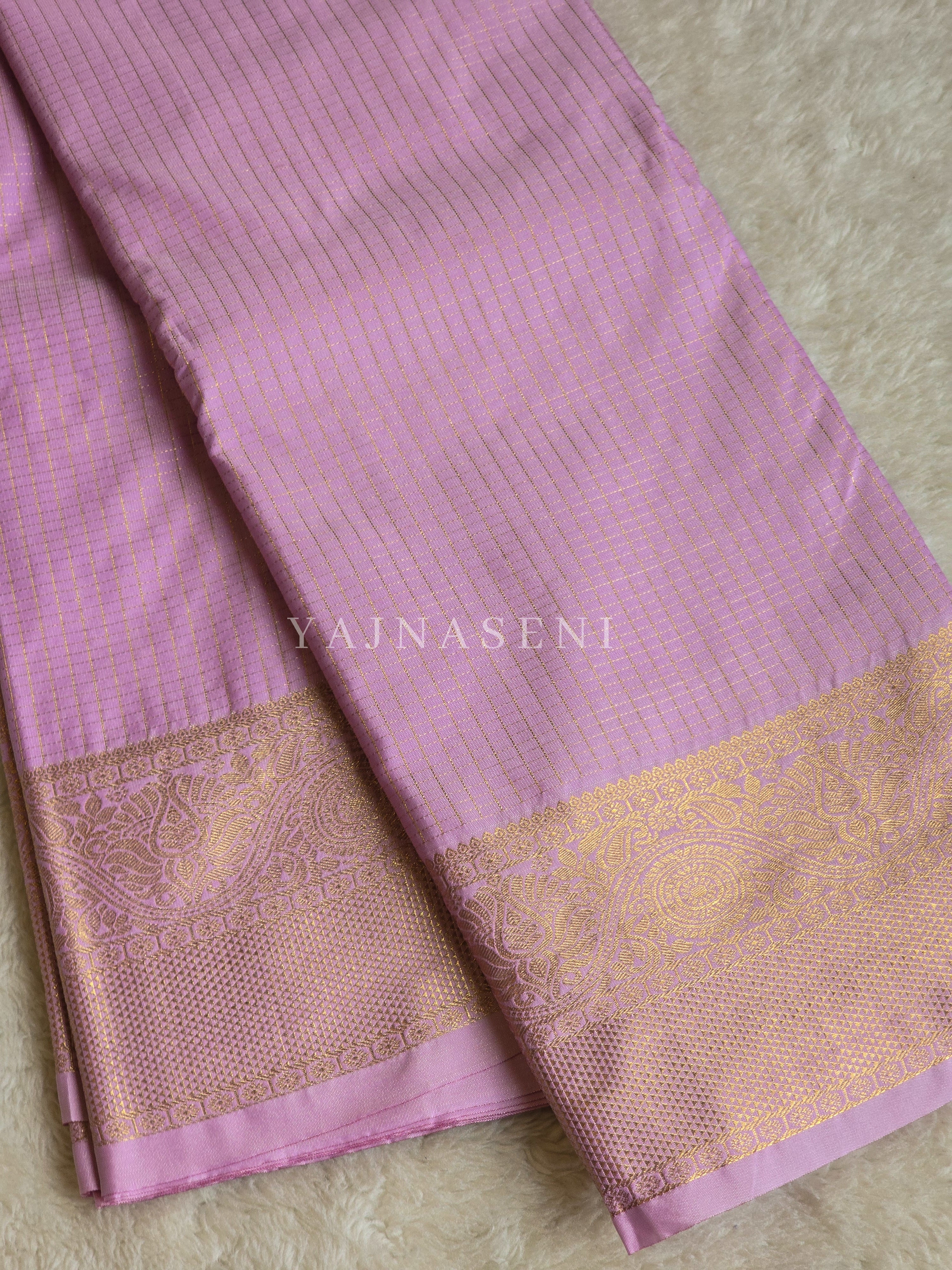 Vaira oosi x Checkered Saree - Lilac