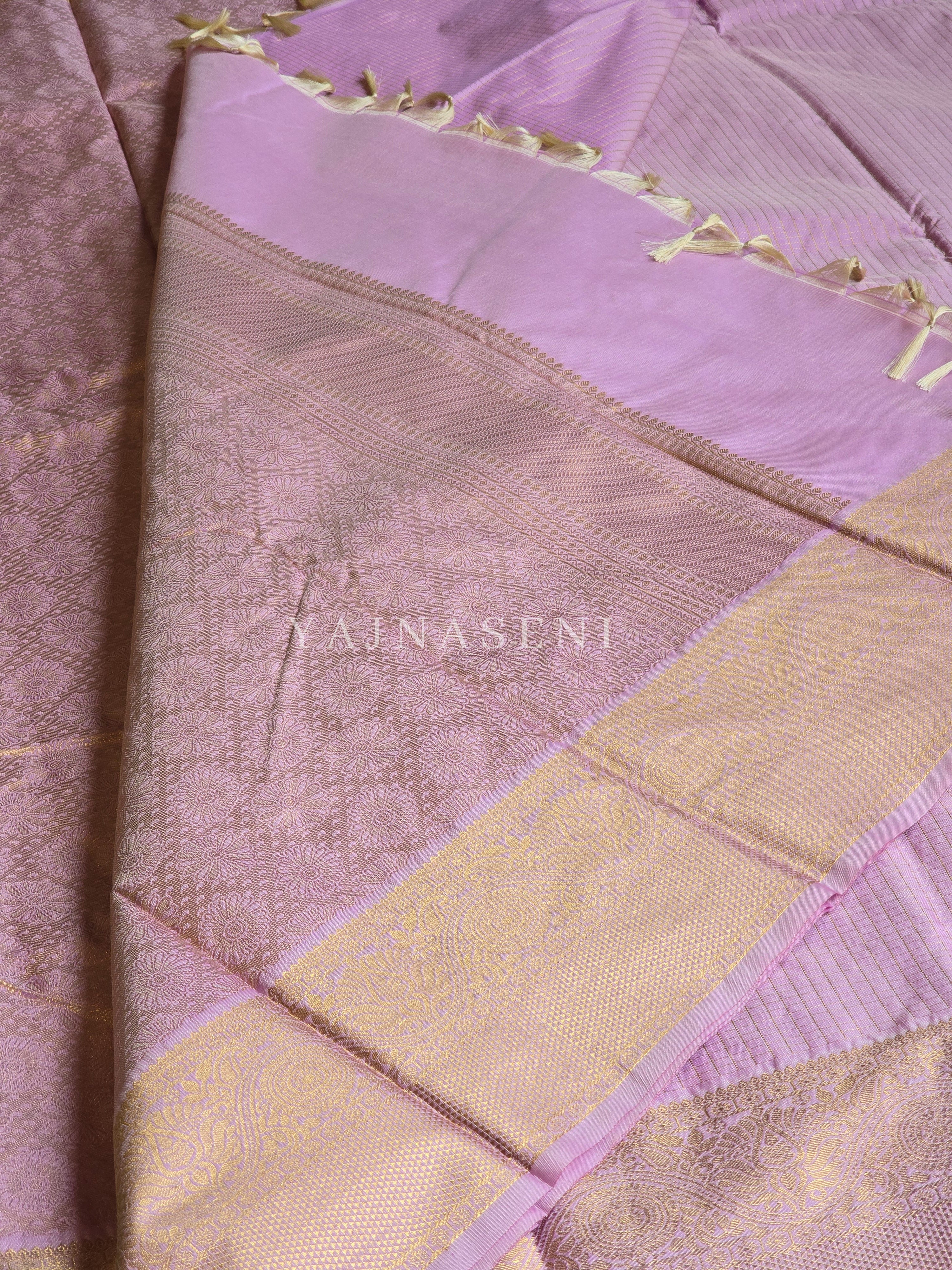 Vaira oosi x Checkered Saree - Lilac