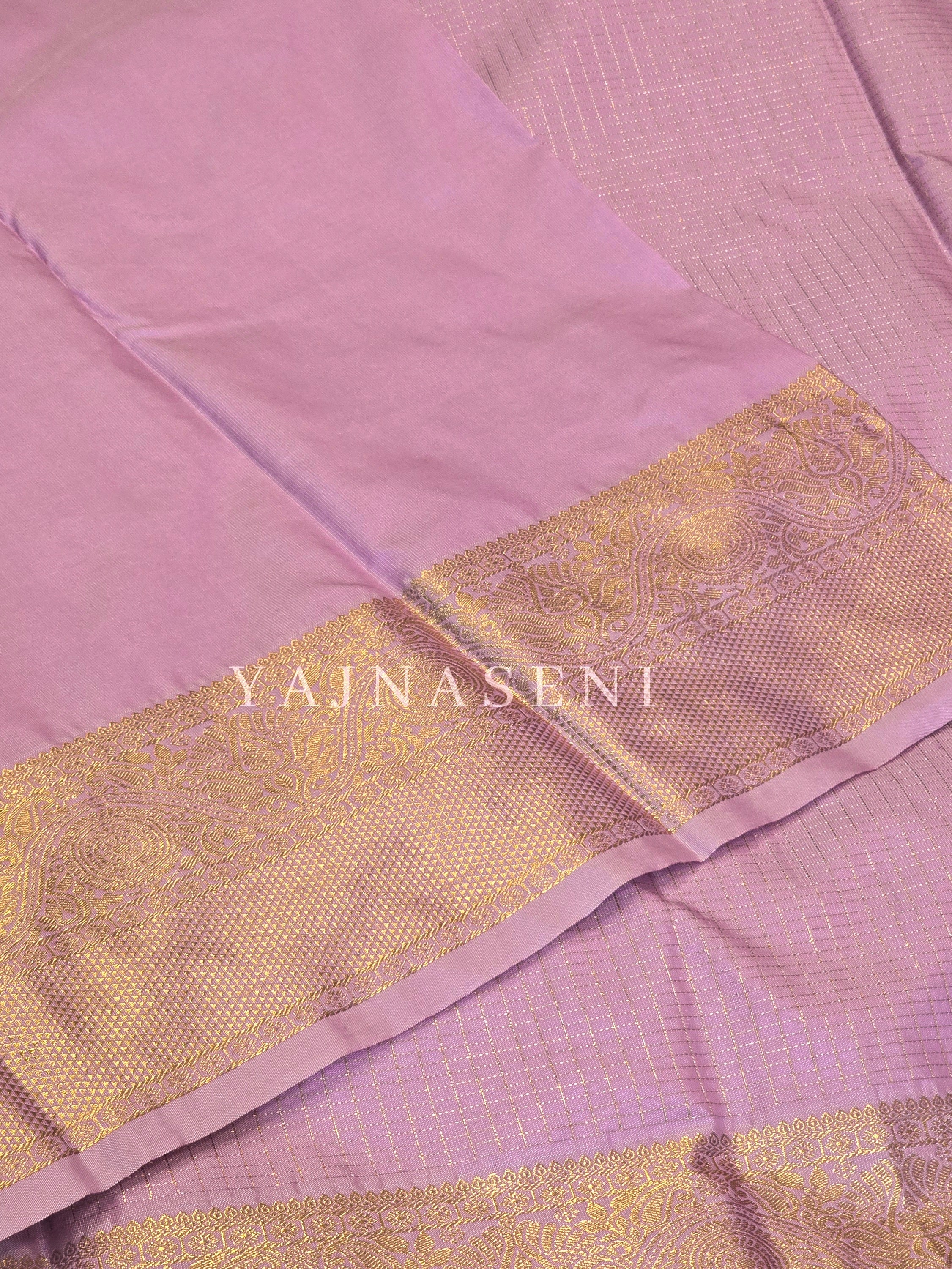Vaira oosi x Checkered Saree - Lilac