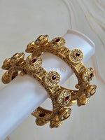 Load image into Gallery viewer, RACHITHA - pair of kada
