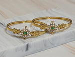 Load image into Gallery viewer, GRAHATI - pair of bangles (Emerald)
