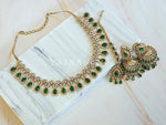 Load image into Gallery viewer, NIHARIKA (Emerald)
