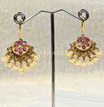Load image into Gallery viewer, RISHIKA earrings
