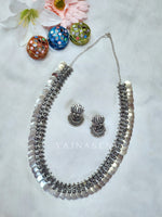 Load image into Gallery viewer, NIRA (long necklace)
