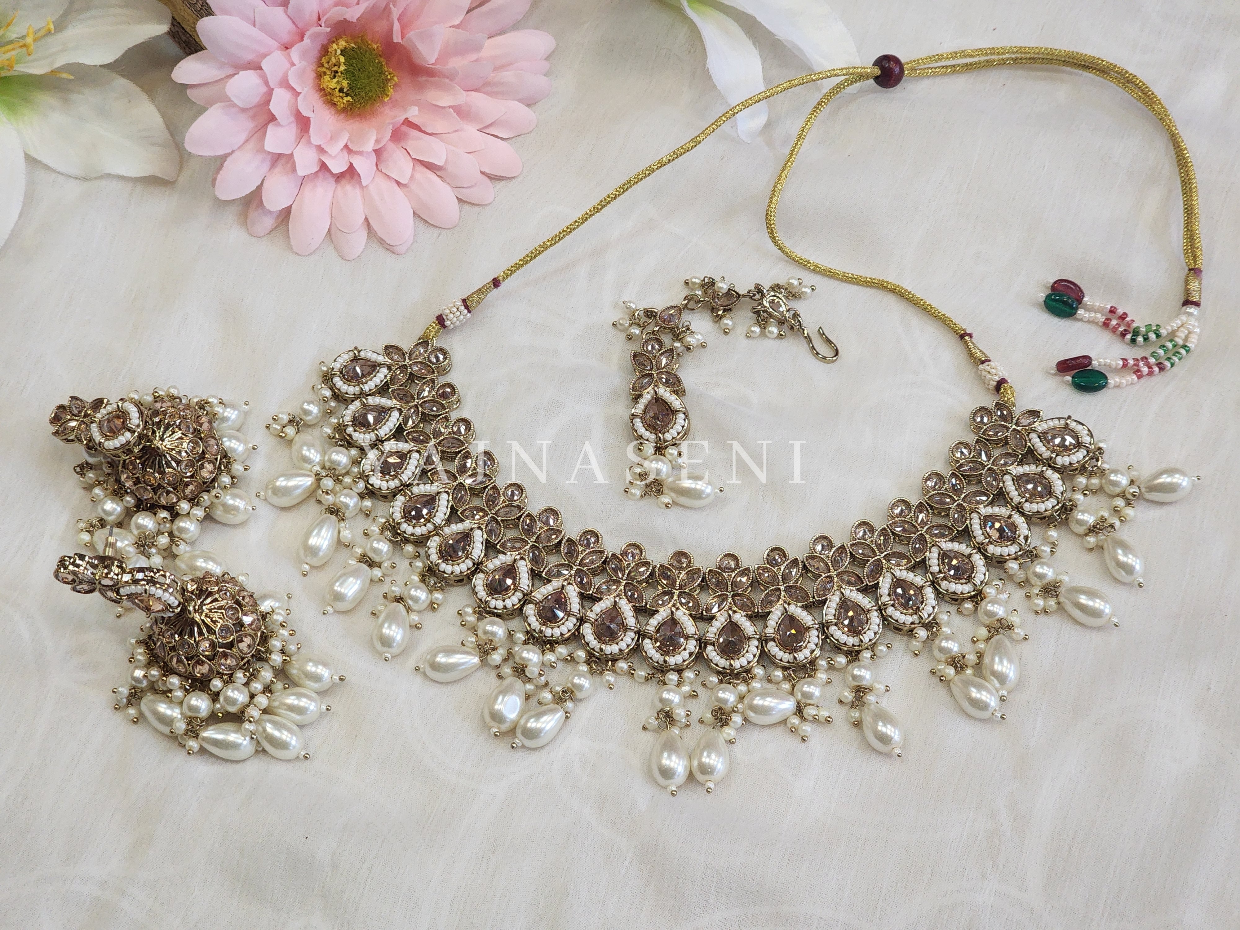 SONIYAA (white)