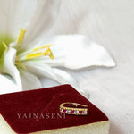 Load image into Gallery viewer, KUSHBU - Nosepin (rani x white)
