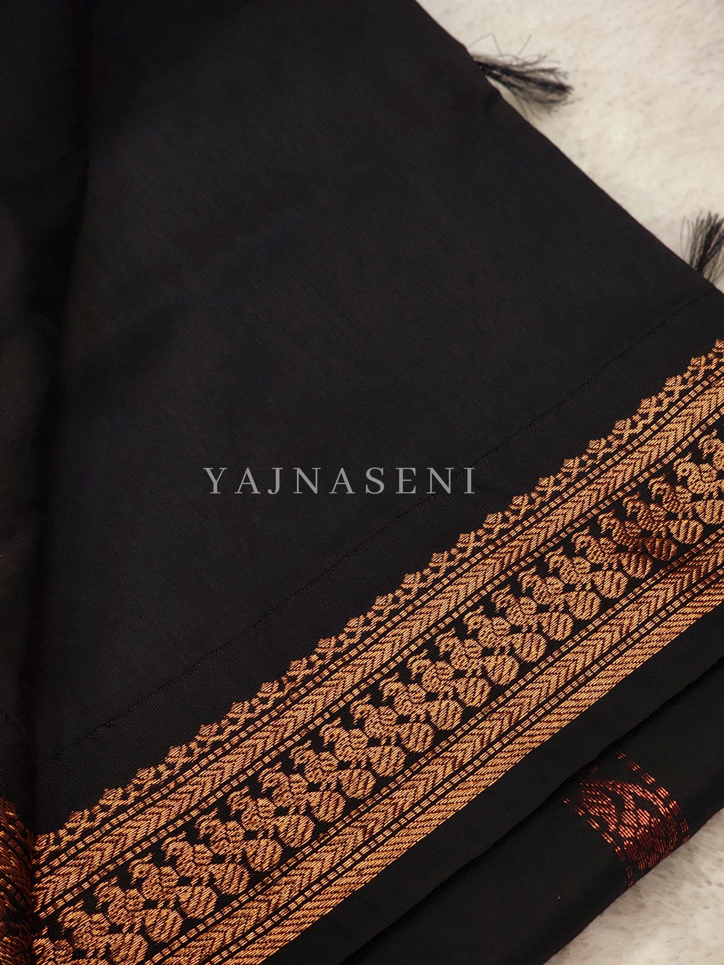 Kalyani Cotton Saree - Copper Zari : Black