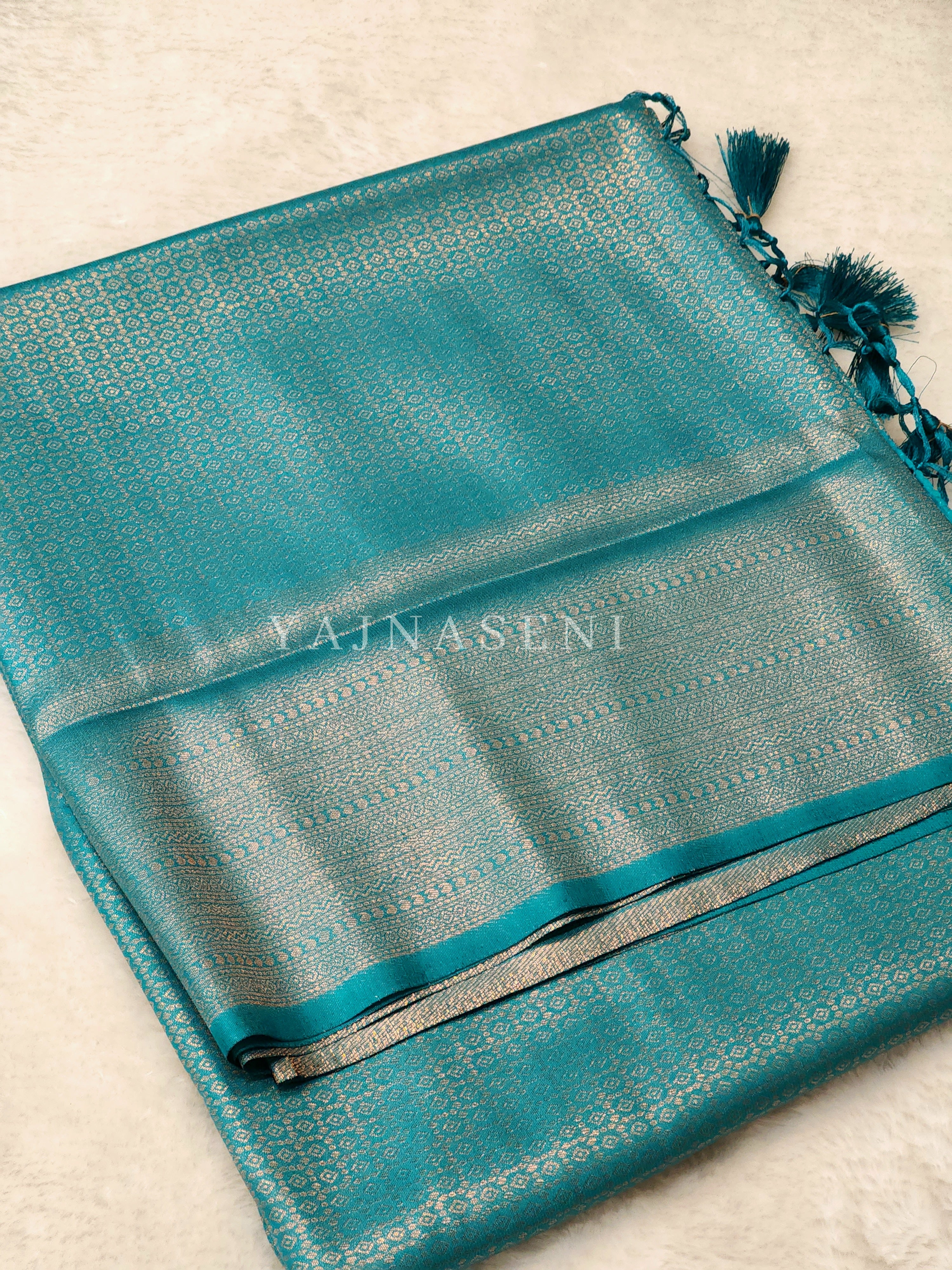 Kubera Pattu Saree - Turquoise