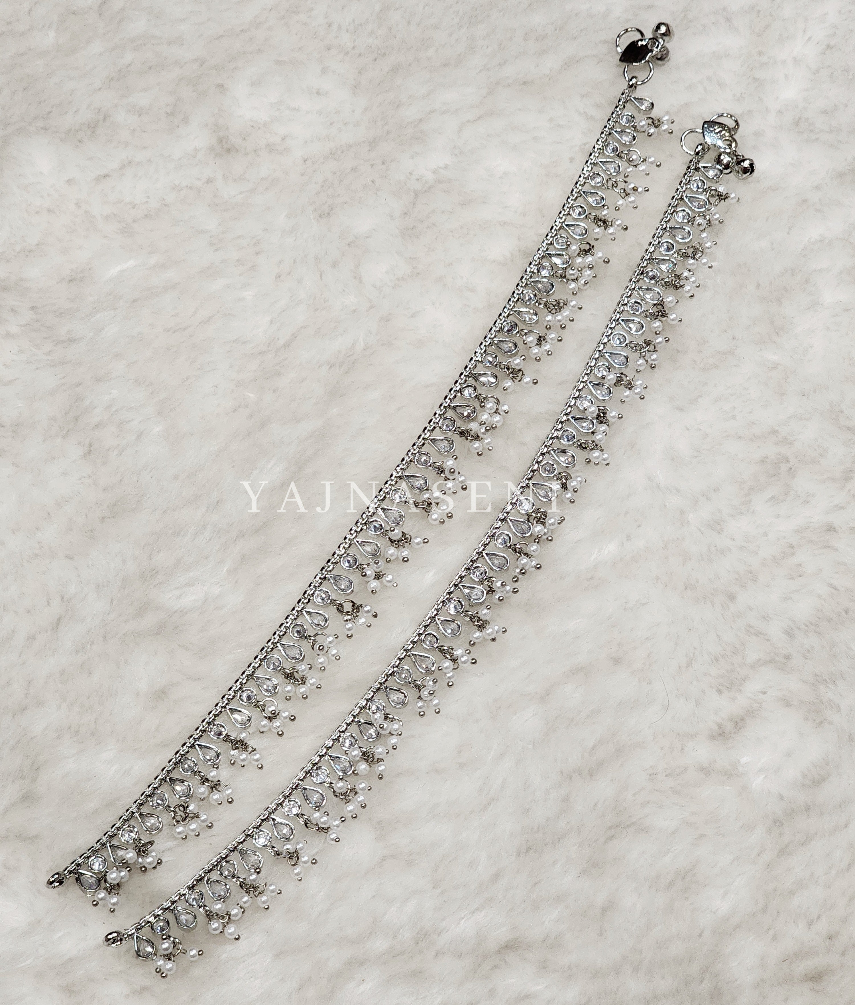 Anklet - AVANTIKA (white)
