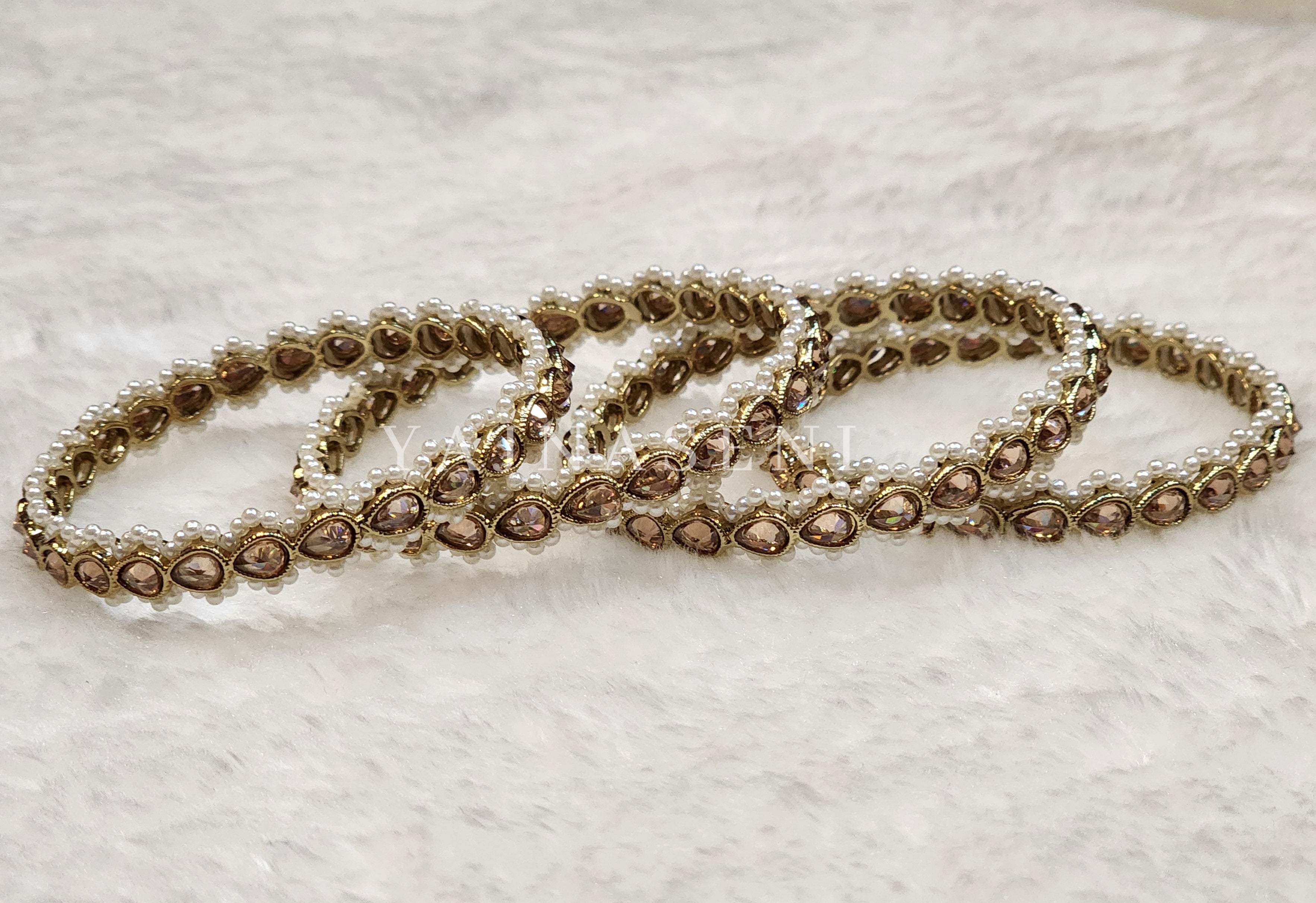 JAANVI - set of 4 bangles (champagne x champagne)