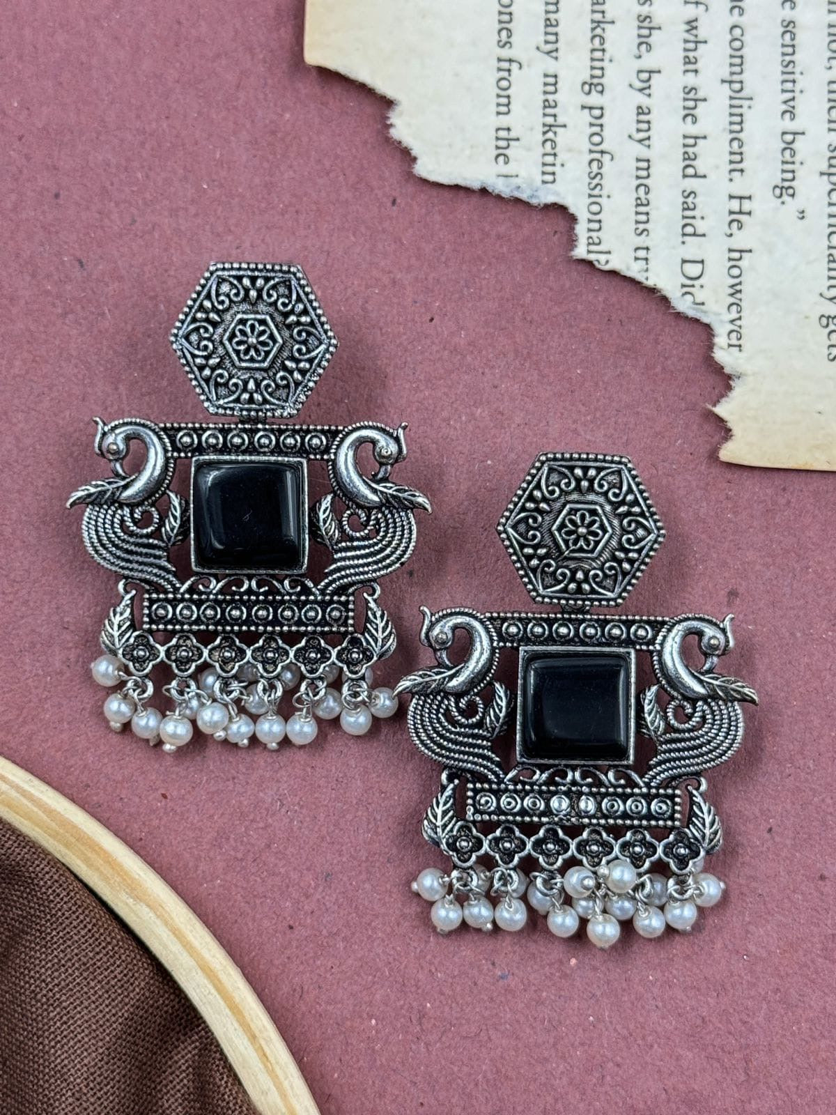 DAHMA earrings (Black)