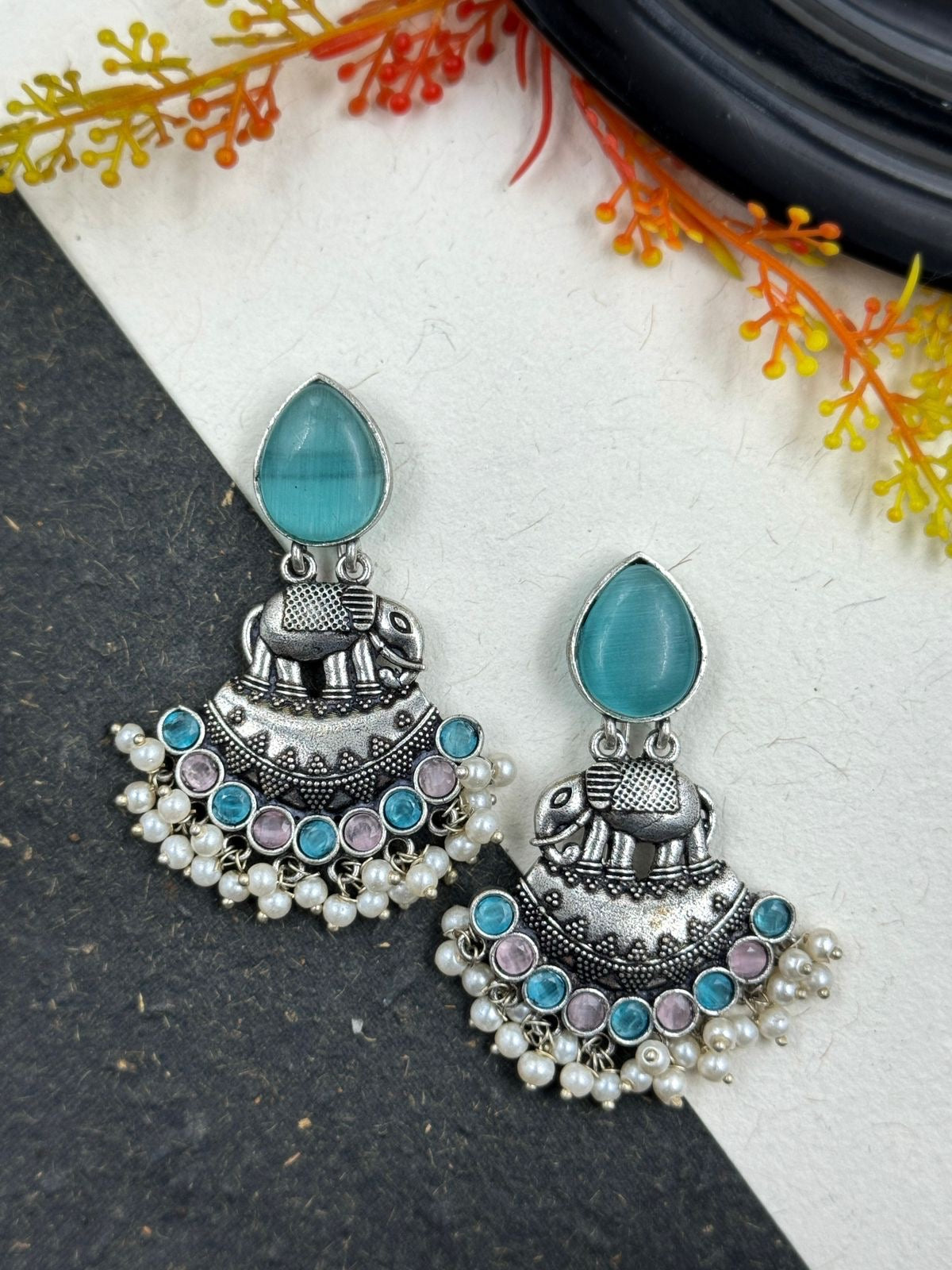 KALAHARI earrings (Pastel Blue)