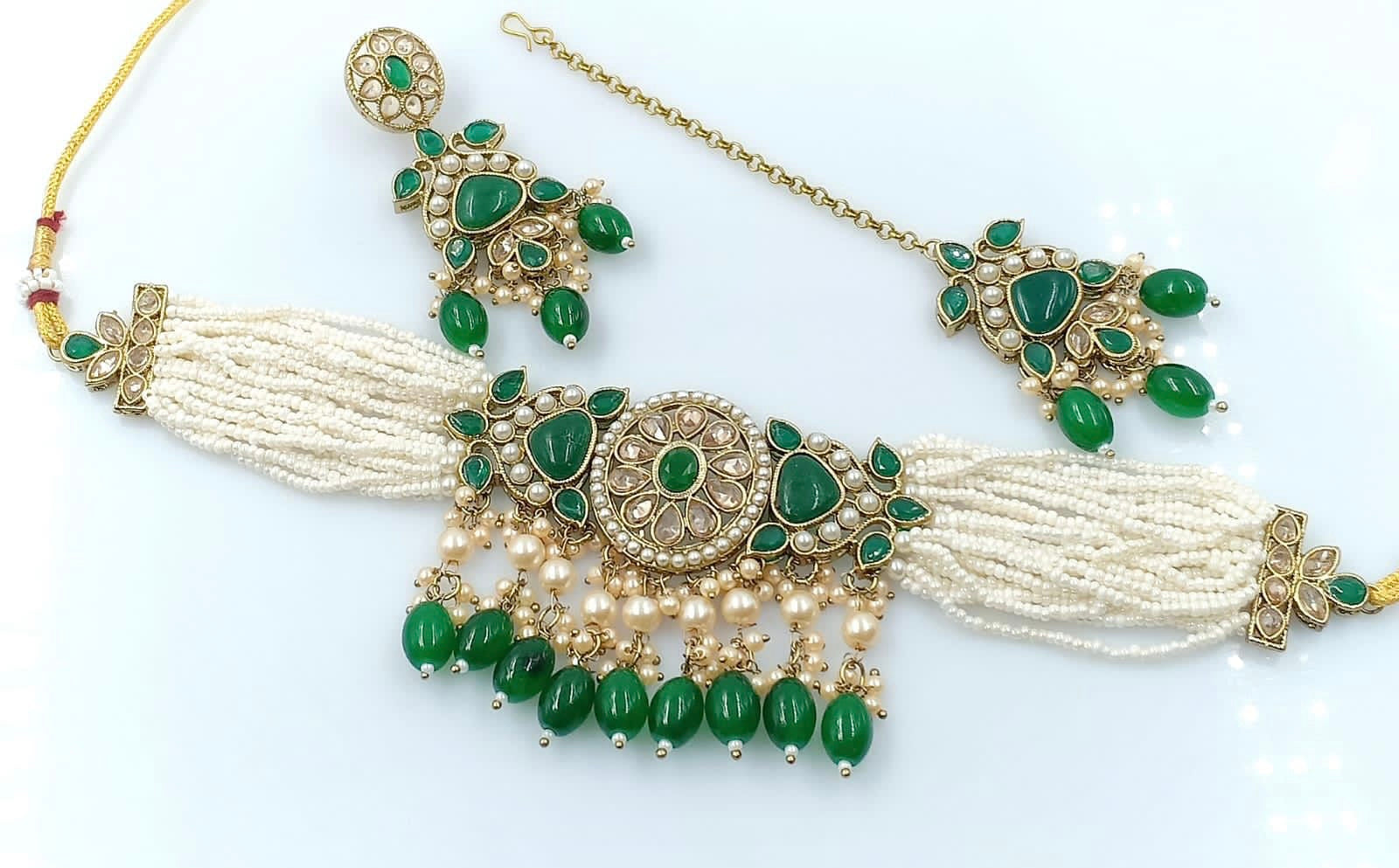 VARNIKA (Green)