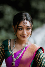Load image into Gallery viewer, Tikka - JAHANARA (Crystal)
