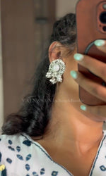 Load image into Gallery viewer, MUKTA Studs
