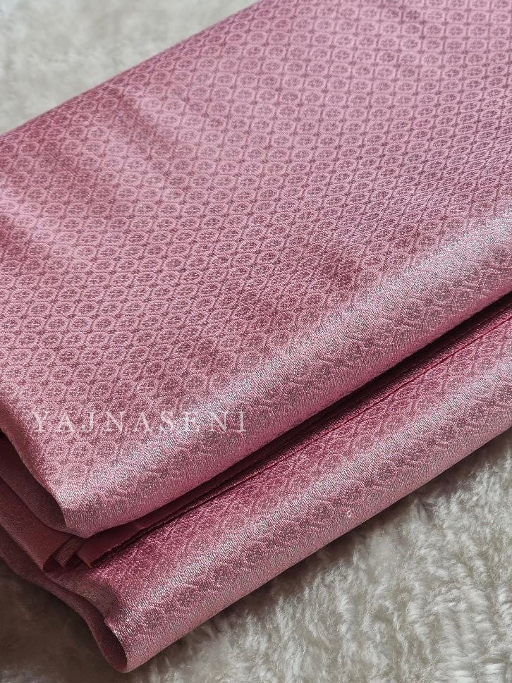 Kubera Pattu Saree - Pastel Pink x Pine Green