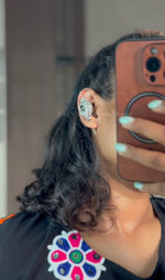 Load image into Gallery viewer, Earcuffs - SANGU

