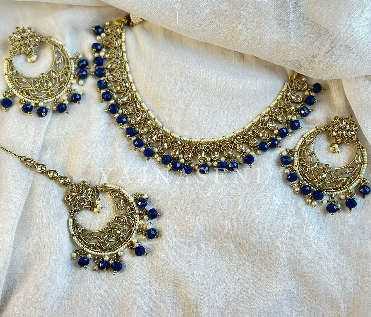 PARINEETA (navy blue)