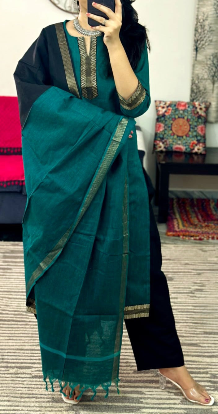 DANIKA [M / 38] - Straight cut kurta set