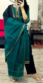 Load image into Gallery viewer, DANIKA [M / 38] - Straight cut kurta set

