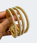 Load image into Gallery viewer, SHIVANI - set of 4 pearl bangles
