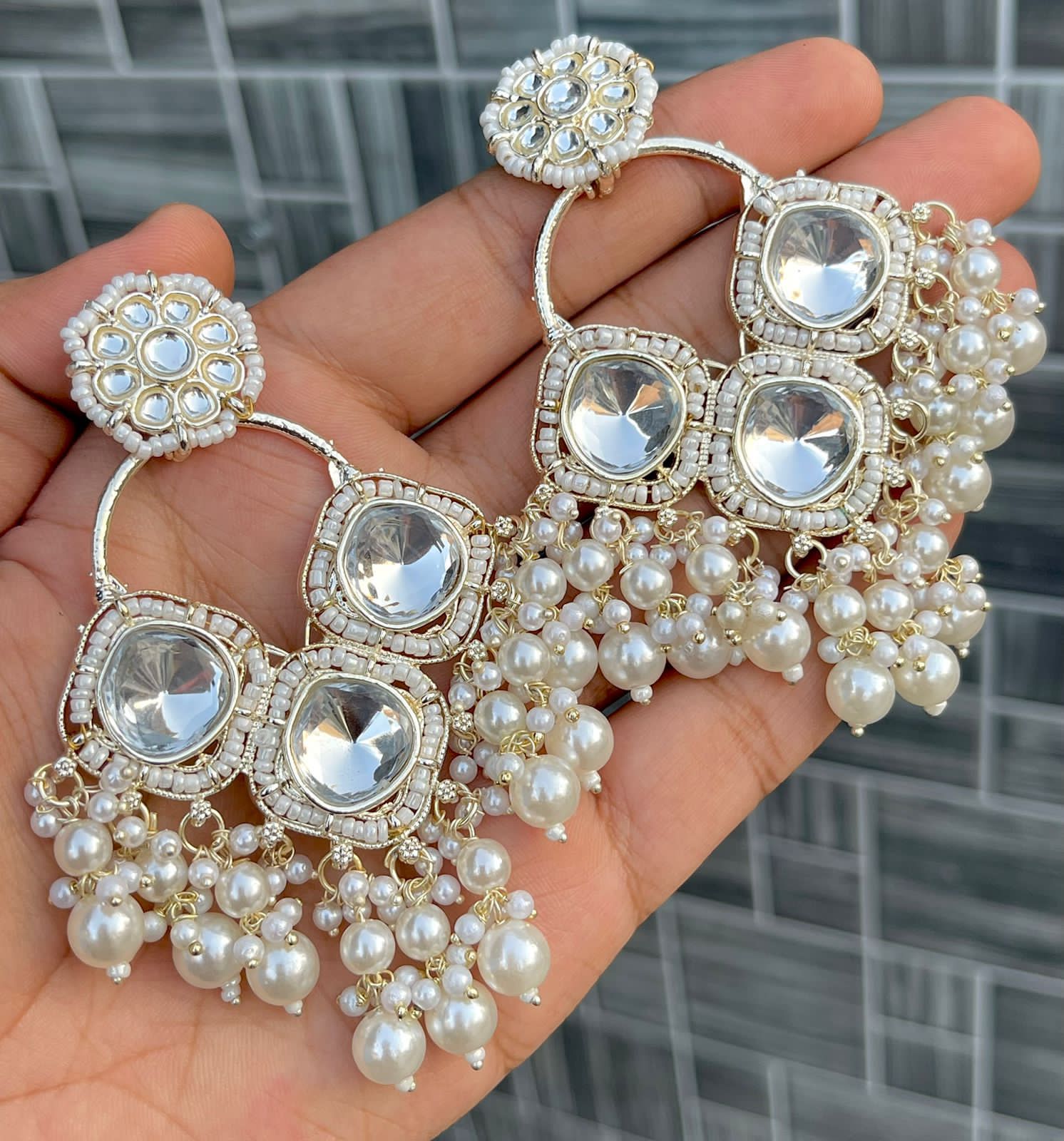 PARINA earrings (white)