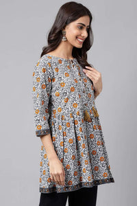 AAHANA [M / 38] - Peplum Top
