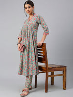 Load image into Gallery viewer, HEERA [XS / 34] - Alia cut kurti set
