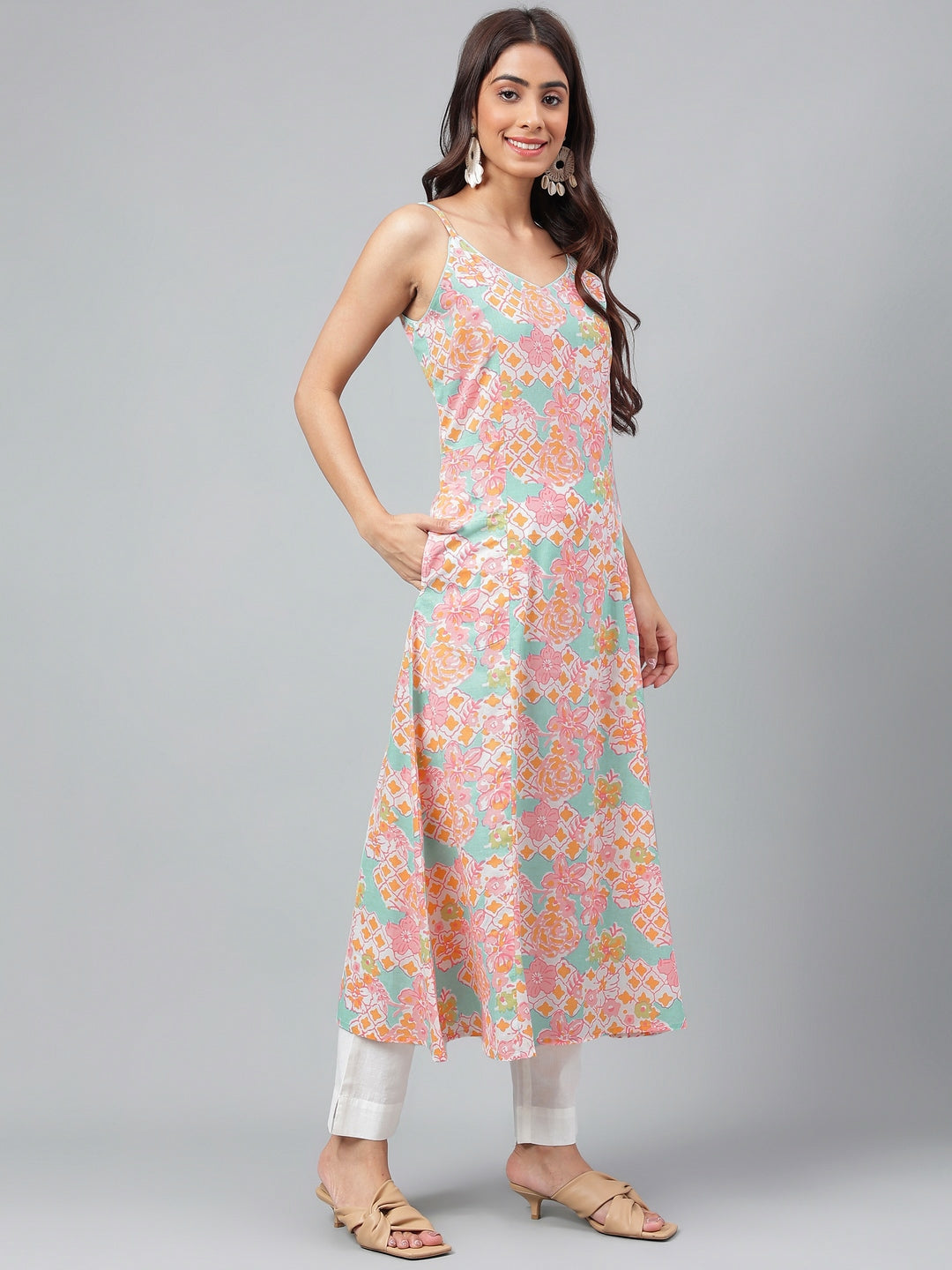 JIYANA [M / 38] - A-Line cut kurti set