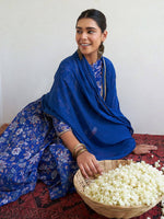 Load image into Gallery viewer, ARATHI [S / 36] - Anarkali Kurti Set
