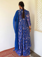 Load image into Gallery viewer, ARATHI [S / 36] - Anarkali Kurti Set
