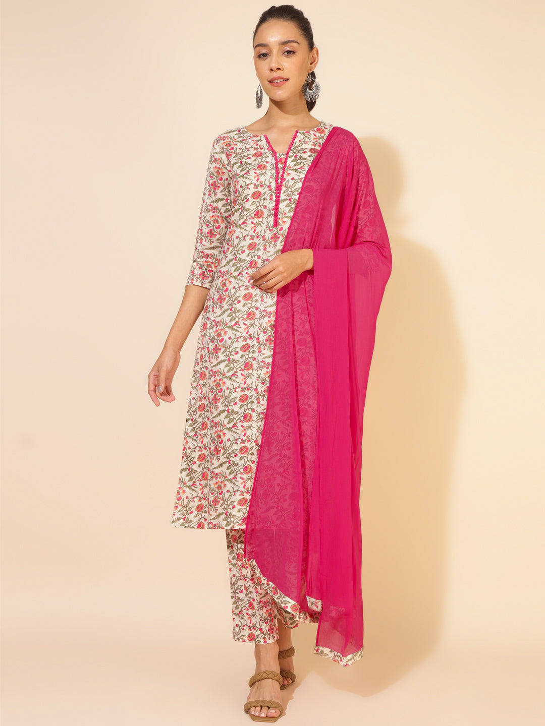 RIYAA [M / 38] - Straight cut kurti set