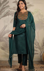 Load image into Gallery viewer, BHUVA [XL / 42] - Straight cut embroidered kurti set
