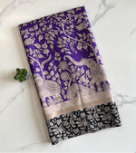 Load image into Gallery viewer, Maheshwari Blended Silk Cotton saree x Kalamkari : Purple x Cream x Black Border
