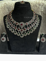 Load image into Gallery viewer, YUKTA (Ruby x Emerald)

