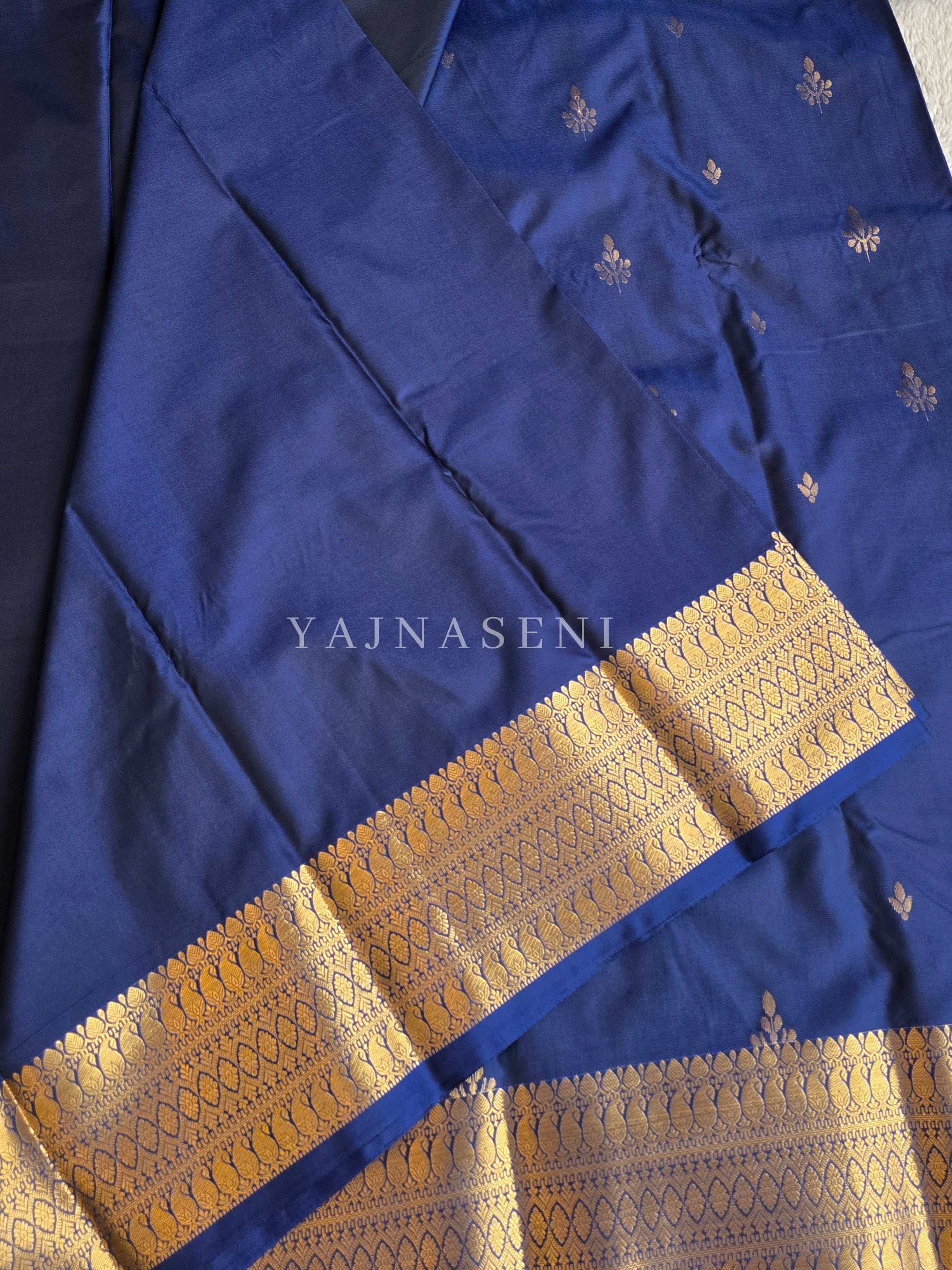Dainty Motifs x Semi Soft Silk Saree - Navy Blue