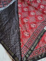 Load image into Gallery viewer, Printed Cotton Silk x Gold Border : Red x Black

